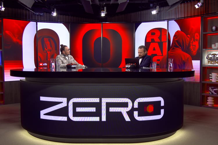 Żurnalista i Krzysztof Stanowski w studiu.