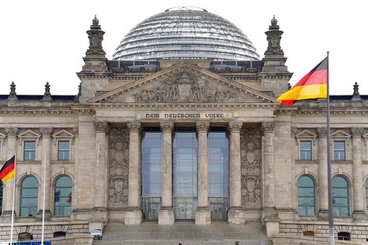 Budynek Bundestagu.