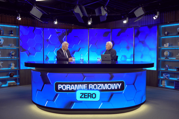 2026-04-27_scena_07-01-00