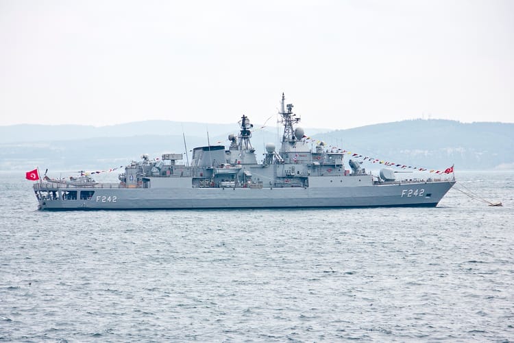 holenderska-fregata-okret-nato-1