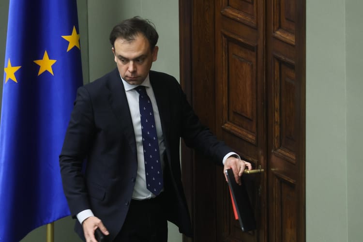 Dług publiczny rośnie, rząd chce ratować się podwyżkami podatków