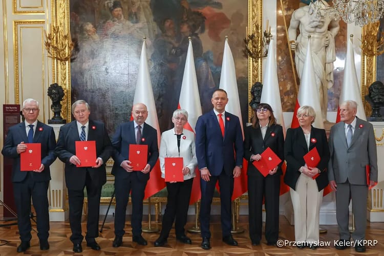 Powołania do Rady Nowej Konstytucji.