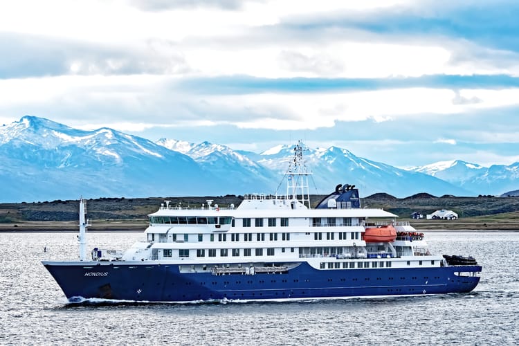 Ushuaia,,Argentina,-,January,4,2025:,Mv,Hondius,,A,Purpose-built,