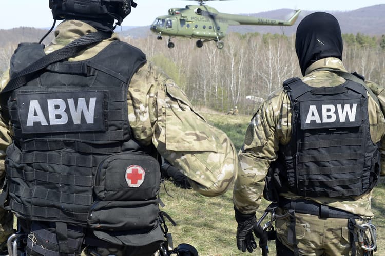 „Niemądry konflikt się kończy”. Po decyzji prezydenta ws. nominacji w ABW.