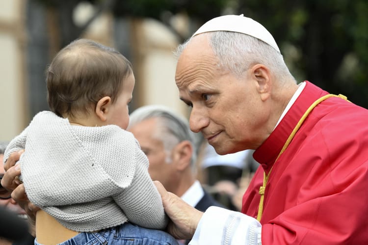 Papież na czas nowej rewolucji. Rok pontyfikatu Leona XIV