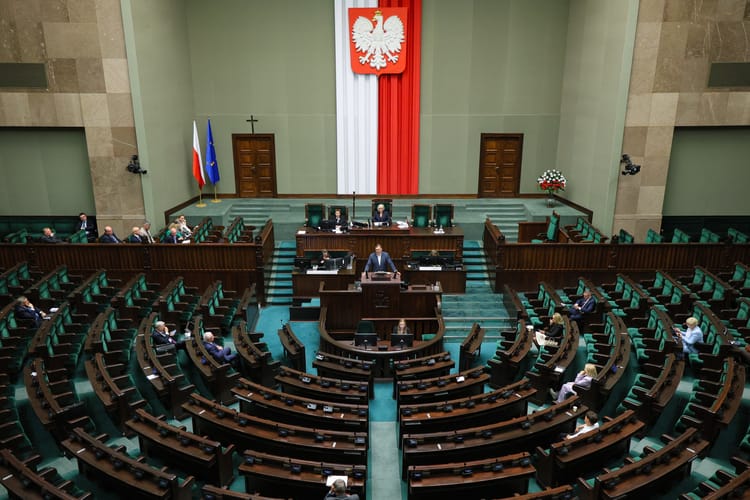 W Sejmie debatowano o trzech projektach ustawy o rynku kryptoaktywów: poselskim, przedstawionym przez Prezydenta Rzeczypospolitej Polskiej oraz rządowym
