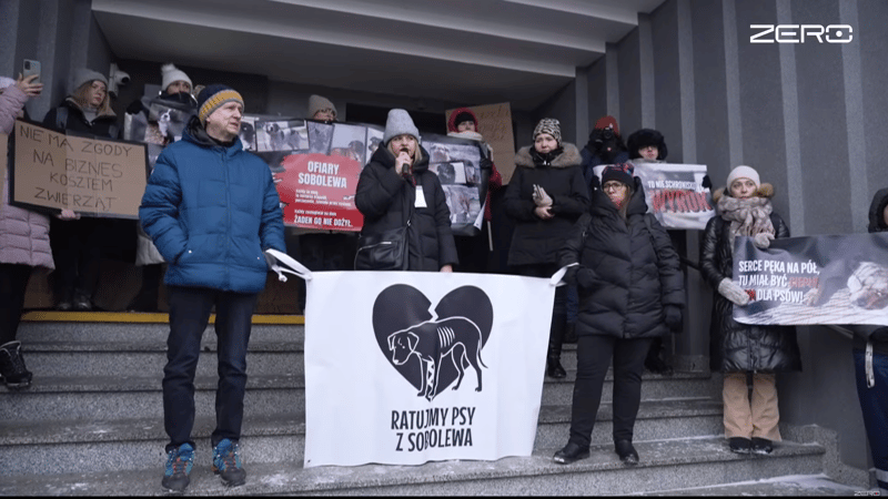 Protest w Sobolewie. (fot. Kanał Zero/YT)